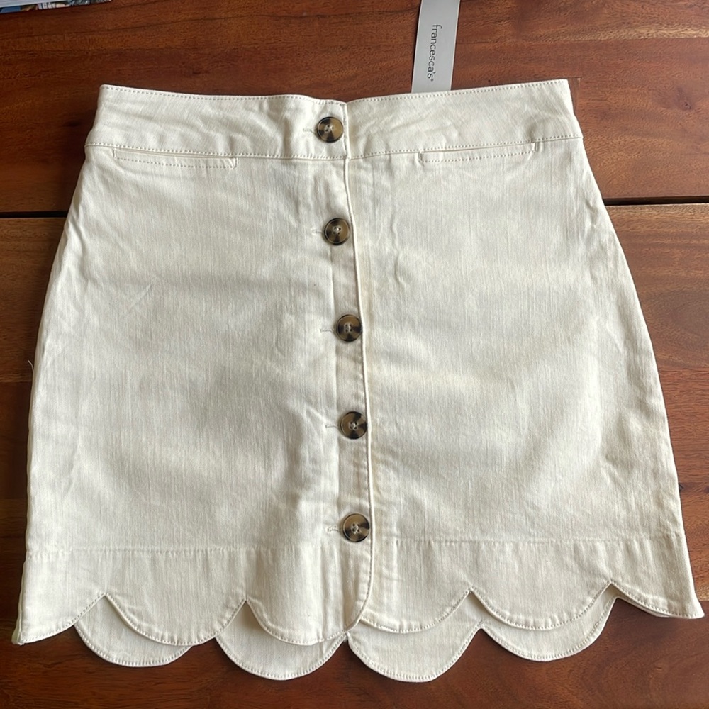 NEW mi ami skirt with buttons